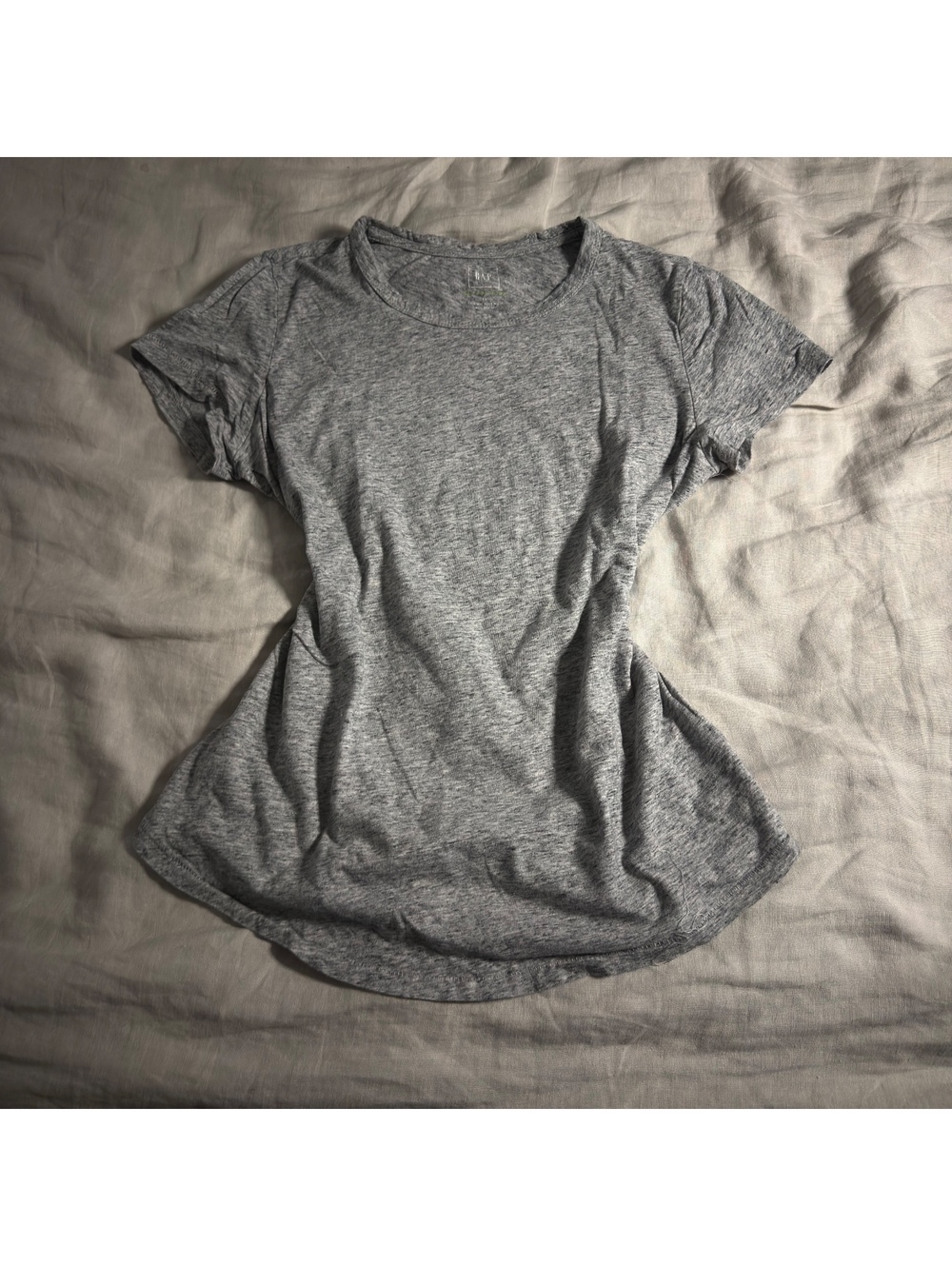 gap heather gray short sleeve tee